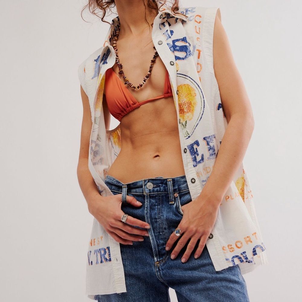 Free People White Sleeveless Button-Up Top with Blue & Yellow Graphic - Picture 3 of 8